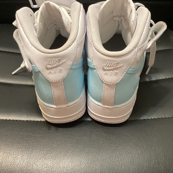 Baby Blue Custom Air Force 1 - Picture 3 of 4